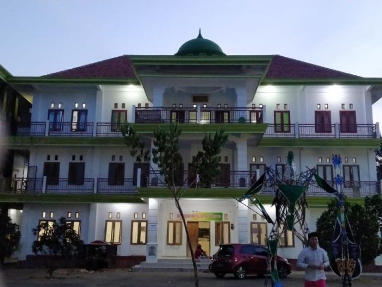 Banyuanyar, Potret Salah Satu Pesantren Tertua di Madura