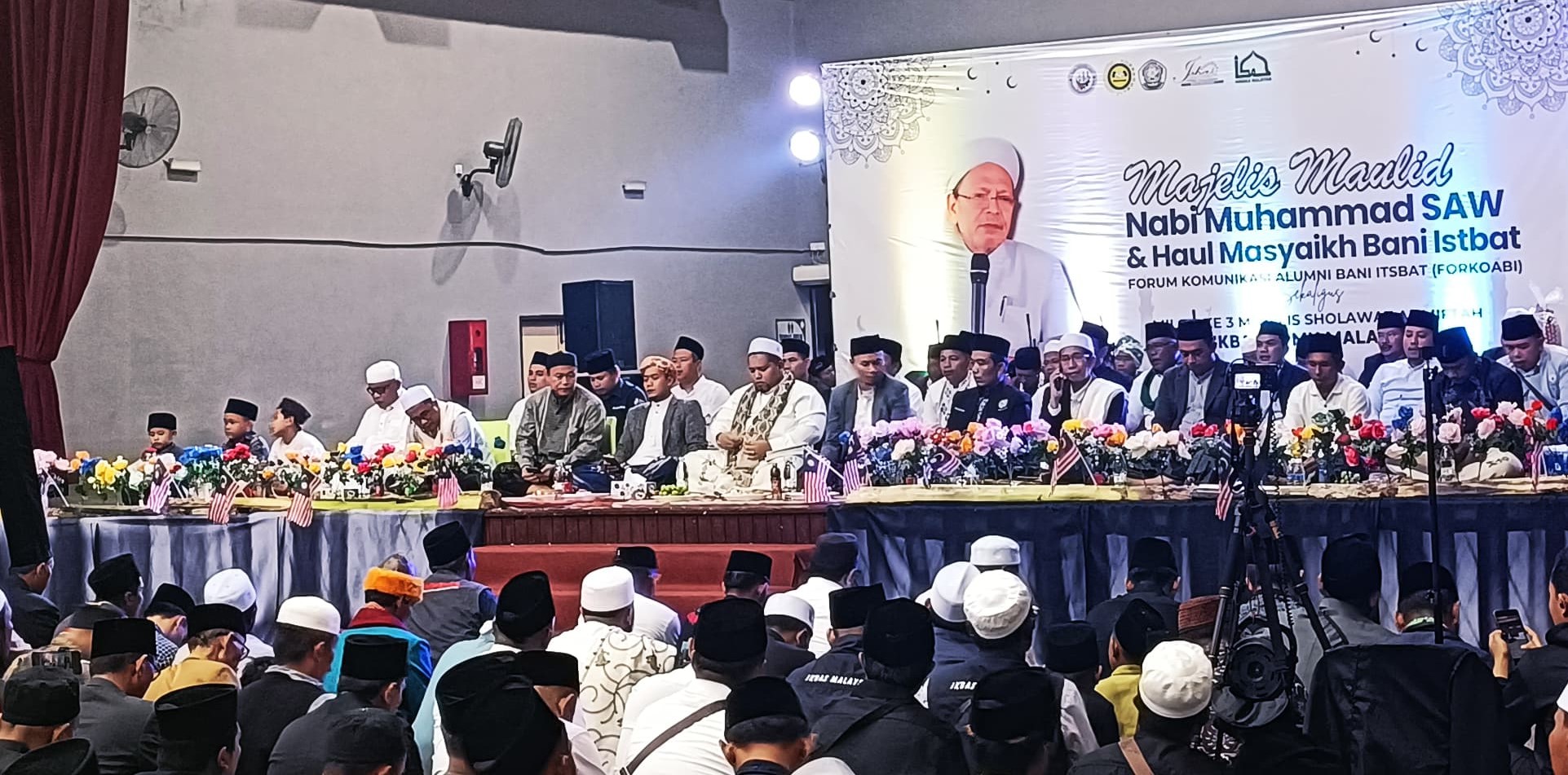 Haul Masyaikh Bani Istbat di Malaysia, Ribuan Alumni Padati Dewan Dato’ Ahmad Razali