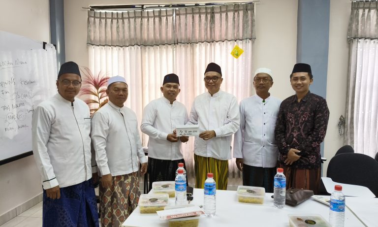 Dukung PENA SANTRI 2026, Achmad Baidowi Salurkan Dana Rp35 Juta
